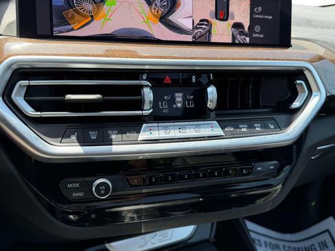 Used 2024 BMW X3 xDrive30i w/ Premium Package AWD/4WD image 42