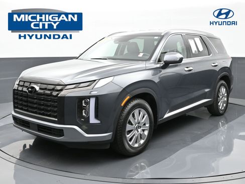 Used 2023 Hyundai Palisade SEL image 1