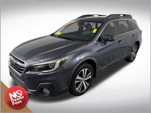 Used 2018 Subaru Outback 3.6R Limited AWD/4WD image 8