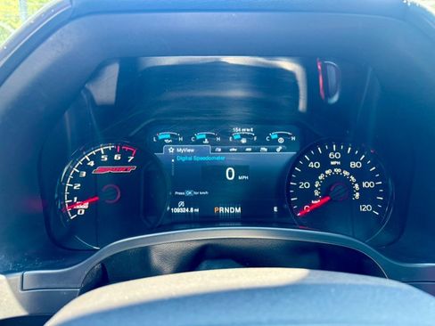 Used 2017 Ford F150 Lariat w/ Equipment Group 502A Luxury AWD/4WD image 20