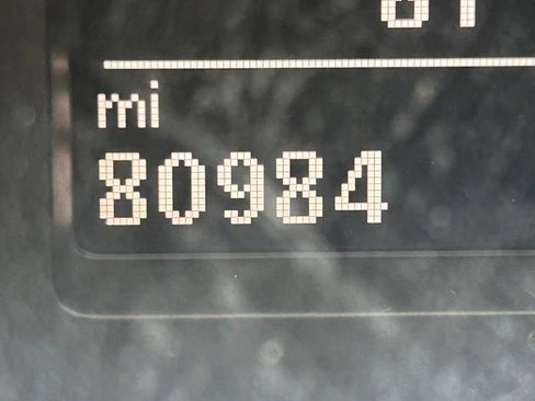 Used 2018 Volkswagen Passat 3.6 FWD image 26