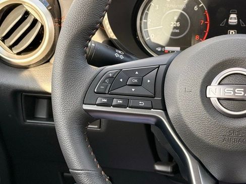 New 2025 Nissan Versa SR w/ Trunk Package image 20