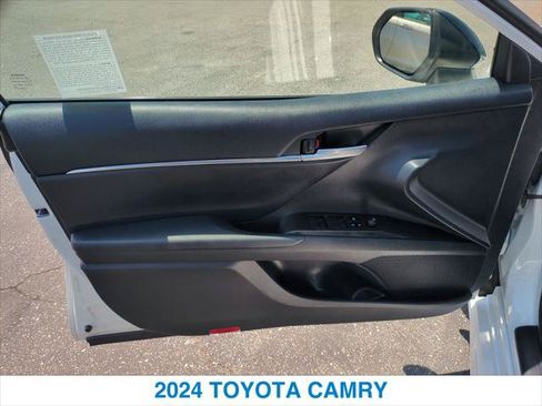 Used 2024 Toyota Camry SE w/ Convenience Package FWD image 12
