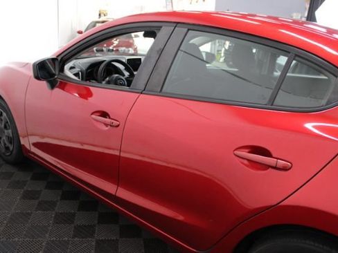 Used 2015 MAZDA MAZDA3 i Sport FWD image 9