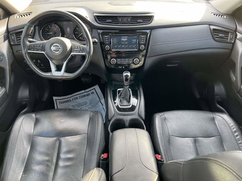 Used 2018 Nissan Rogue SL w/ Premium Package image 14