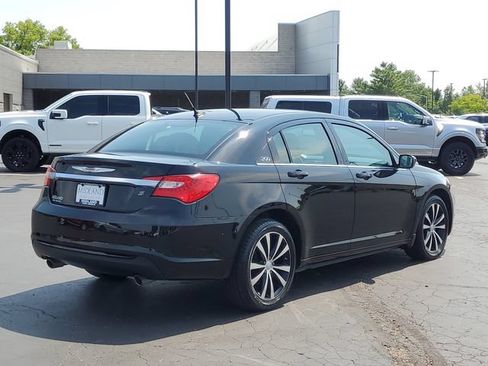 Used 2013 Chrysler 200 Limited w/ Sun/Sound Group FWD image 3
