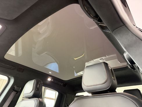 Used 2026 Rivian R1T Premium Quad AWD/4WD image 25