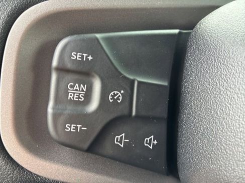 New 2026 Ford Bronco Base image 29