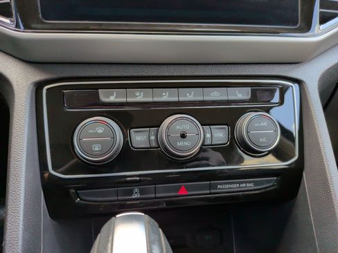 Used 2023 Volkswagen Atlas SE FWD image 17