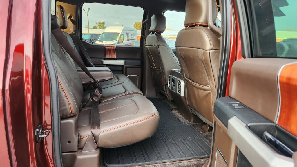 Used 2015 Ford F150 King Ranch w/ Equipment Group 601A Luxury AWD/4WD image 36