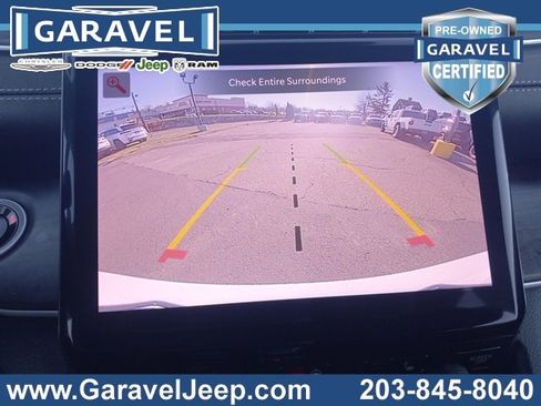 Used 2025 Jeep Grand Cherokee Limited image 14