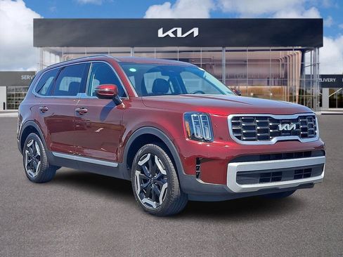 Used 2024 Kia Telluride S w/ S Sunroof Package AWD/4WD image 1