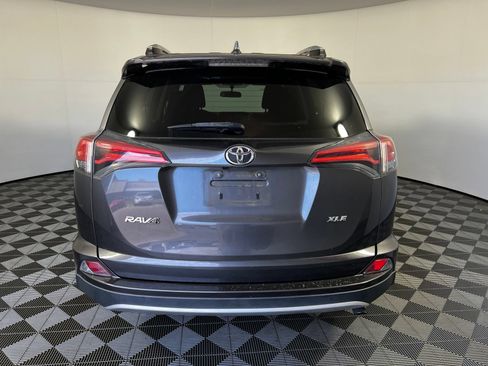Used 2016 Toyota RAV4 XLE FWD image 6