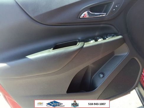Used 2024 Chevrolet Equinox LT AWD/4WD image 11