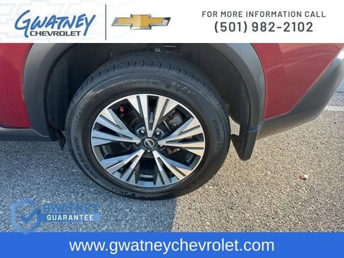 Used 2023 Nissan Rogue SV image 10