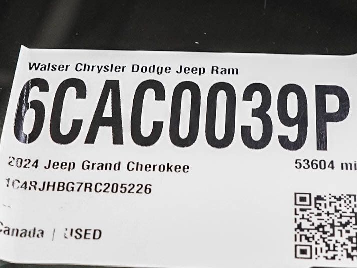Used 2024 Jeep Grand Cherokee Limited w/ Luxury Tech Group II AWD/4WD image 32