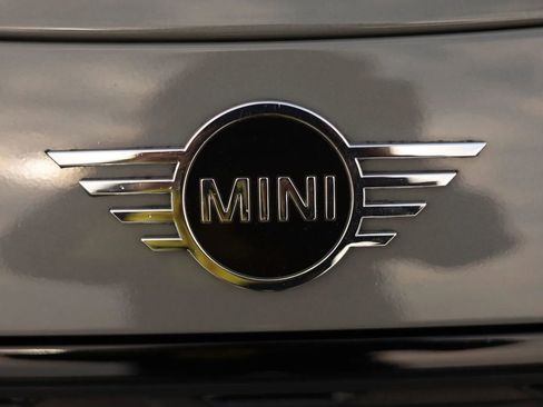 Used 2020 MINI Cooper Clubman S w/ Premium Package image 10