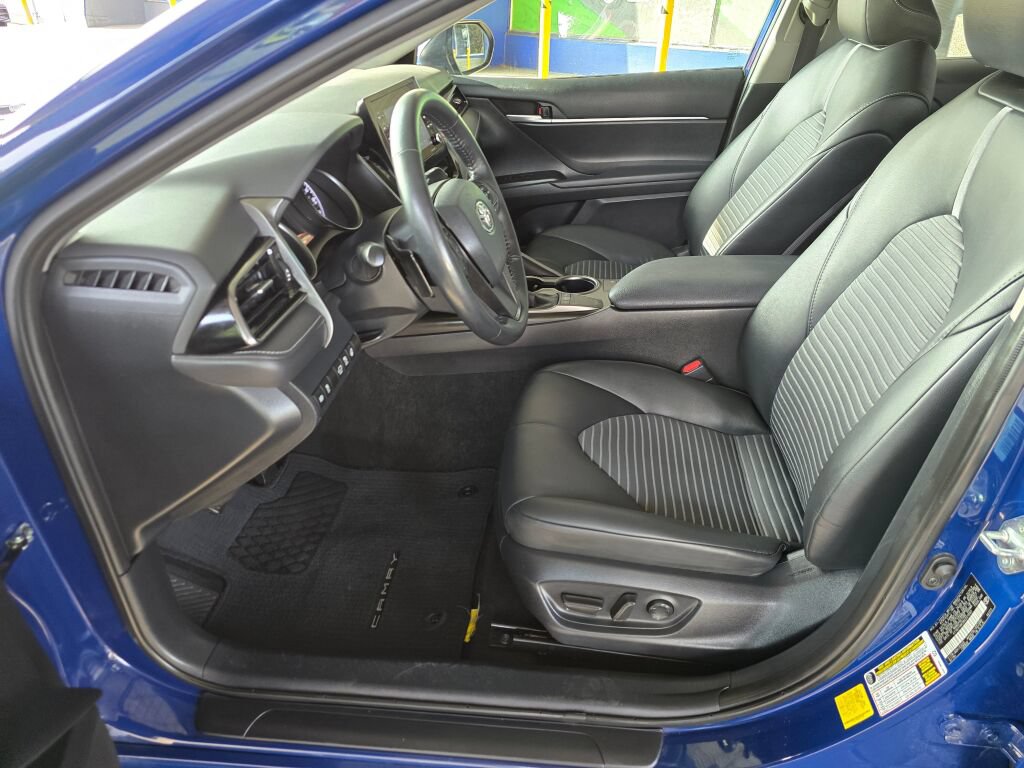 Used 2024 Toyota Camry SE w/ Cold Weather Package FWD image 22