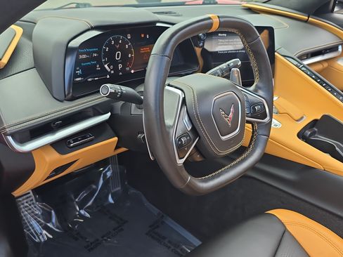 Used 2022 Chevrolet Corvette Stingray Premium Conv w/ Z51 Performance Package RWD image 19