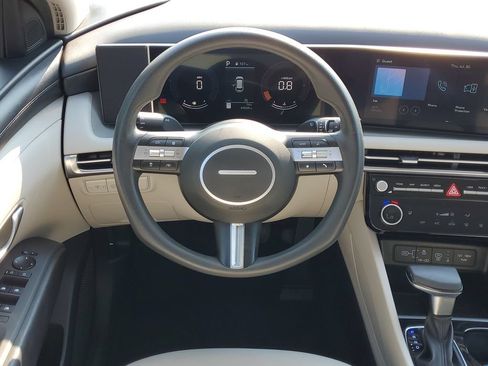 Used 2025 Hyundai Tucson SEL FWD image 28