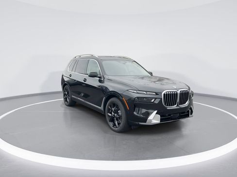 New 2026 BMW X7 xDrive40i image 2