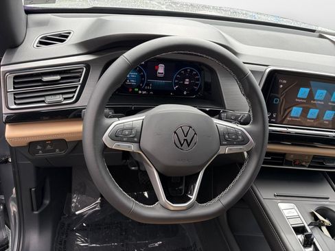 New 2026 Volkswagen Atlas Cross Sport SE AWD/4WD image 10