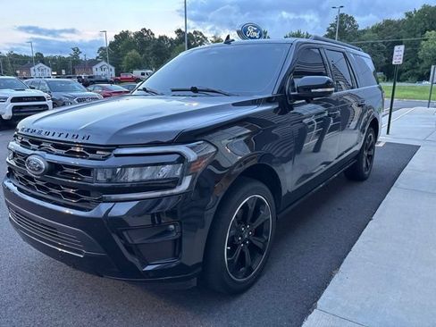 Used 2023 Ford Expedition Max Limited RWD image 6