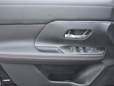 New 2026 Nissan Kicks SR w/ SR Premium Package image 12