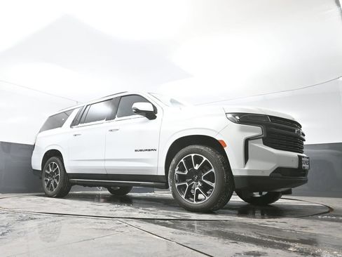 Used 2021 Chevrolet Suburban RST w/ Luxury Package image 53