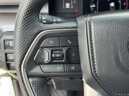 Used 2024 Toyota Tacoma SR5 image 12