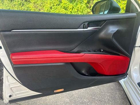 Used 2022 Toyota Camry XSE image 11