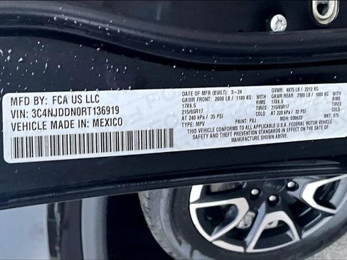 Used 2024 Jeep Compass Trailhawk image 21