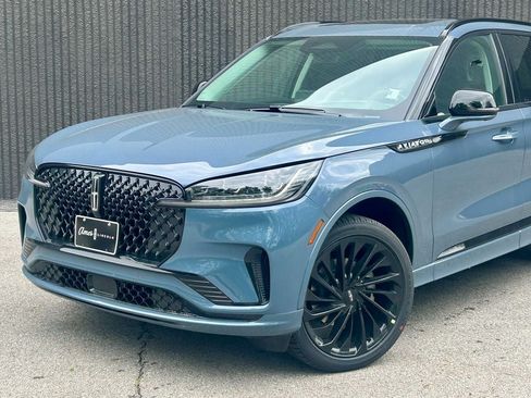 New 2026 Lincoln Aviator Reserve AWD/4WD image 2