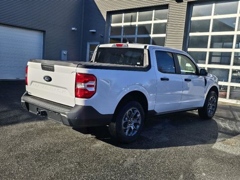 New 2025 Ford Maverick XLT w/ Equipment Group 301A AWD/4WD image 3