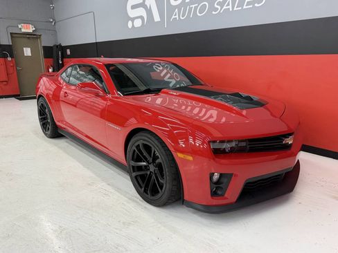 Used 2015 Chevrolet Camaro ZL1 RWD image 36