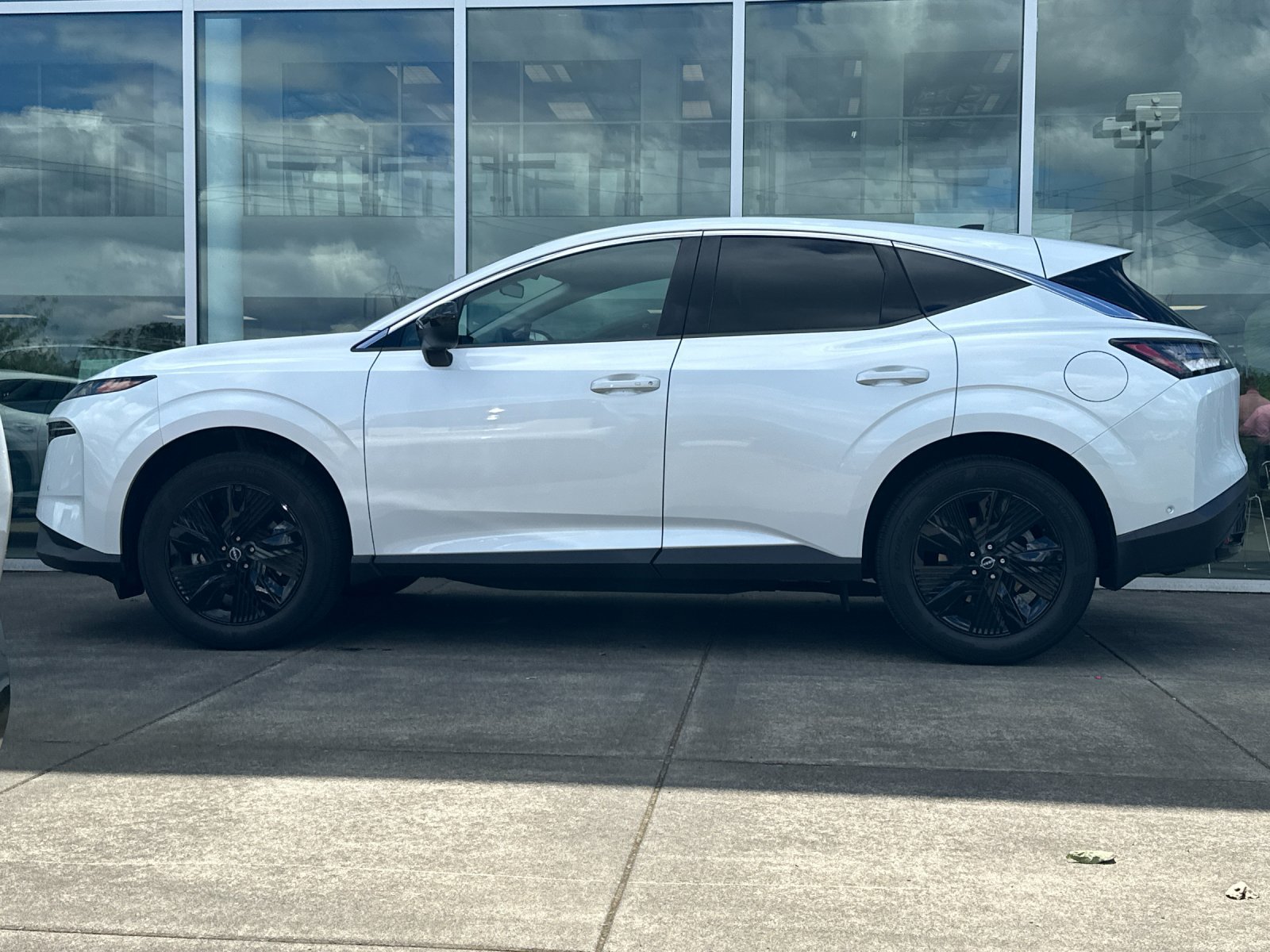 Certified 2025 Nissan Murano SV AWD/4WD image 7
