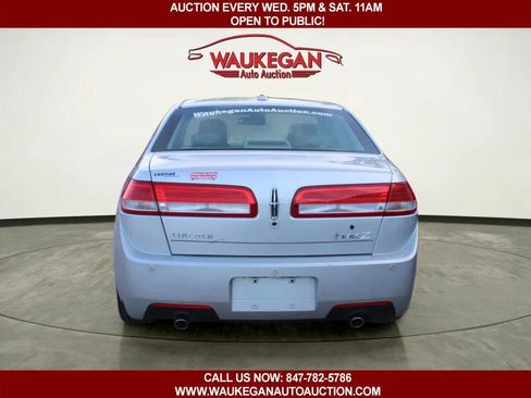 Used 2010 Lincoln MKZ FWD image 6