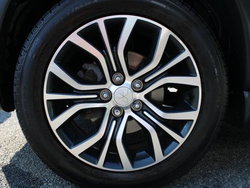 Used 2019 Mitsubishi Outlander Sport ES image 18