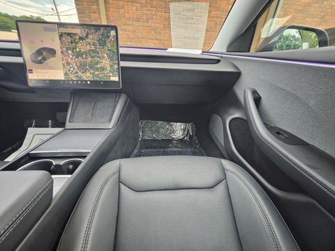 Used 2024 Tesla Model 3 Standard Range RWD image 55