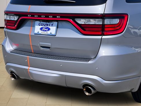 Used 2021 Dodge Durango R/T w/ Trailer Tow Group IV RWD image 43