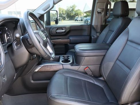 Used 2023 GMC Sierra 2500 Denali w/ Denali Black Diamond Edition image 23
