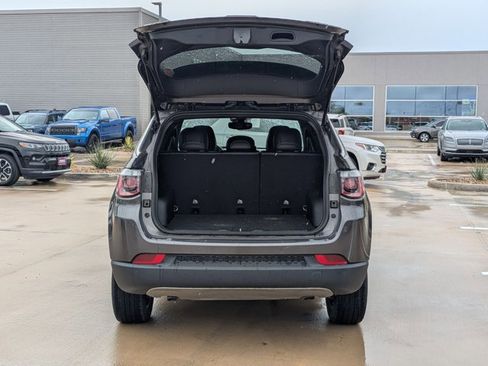 Used 2024 Jeep Compass Limited image 6