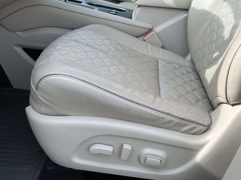 Used 2019 Nissan Murano Platinum image 10