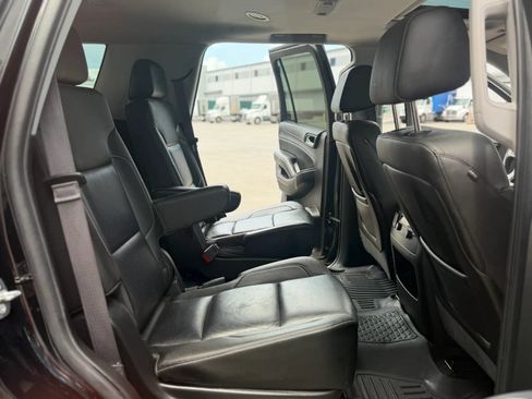Used 2016 GMC Yukon SLT AWD/4WD image 25