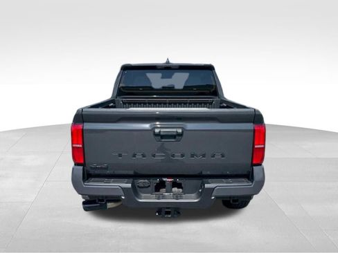 Used 2026 Toyota Tacoma SR5 AWD/4WD image 6