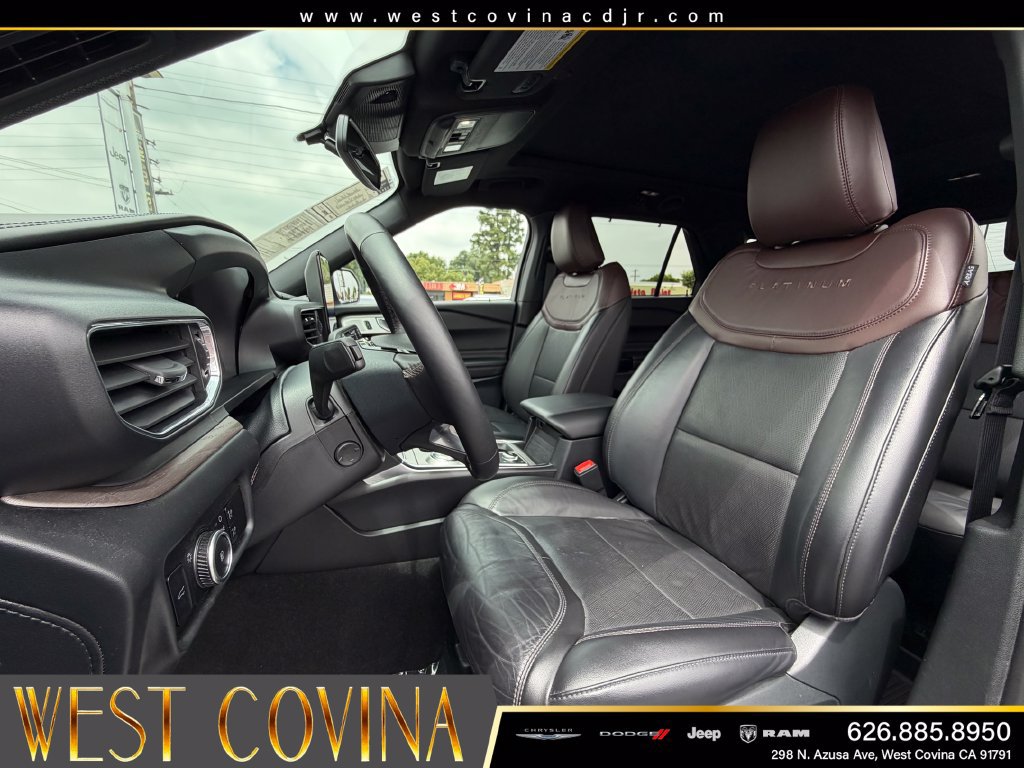 Used 2024 Ford Explorer Platinum w/ Technology Package AWD/4WD image 23