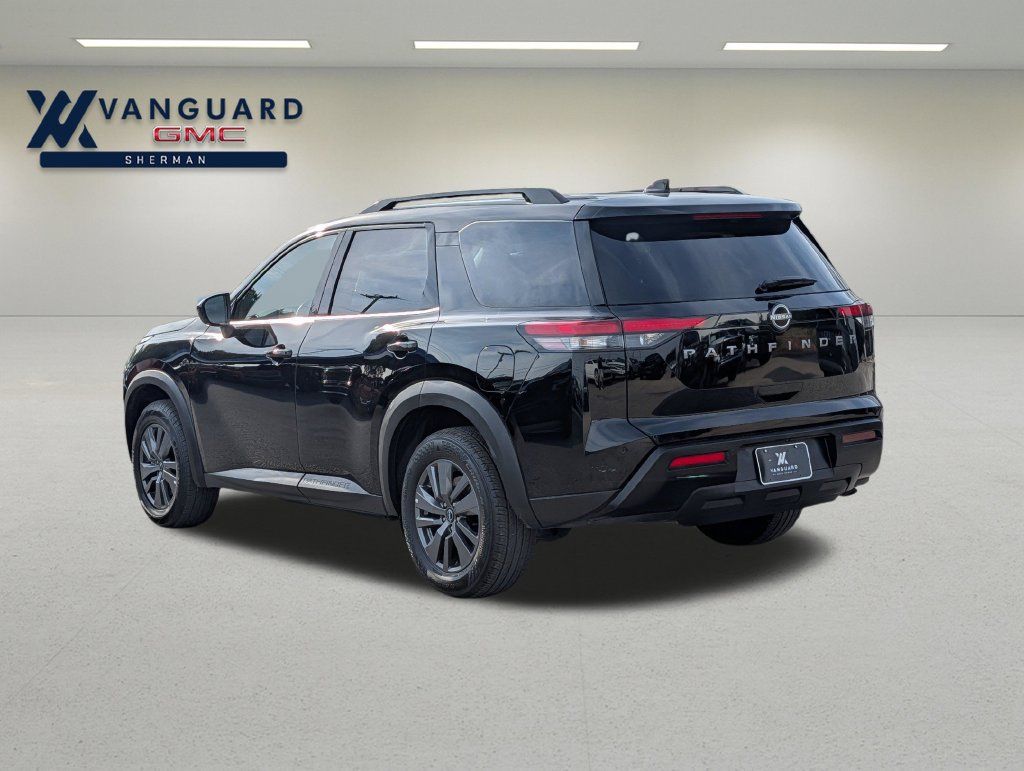 Used 2026 Nissan Pathfinder SV FWD image 4