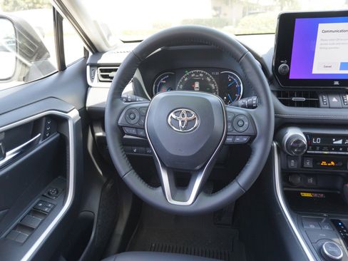 Used 2025 Toyota RAV4 XLE Premium w/ Weather Package AWD/4WD image 16