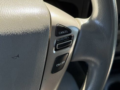 Used 2018 Nissan NV 2500 SV w/ Navigation Package image 19