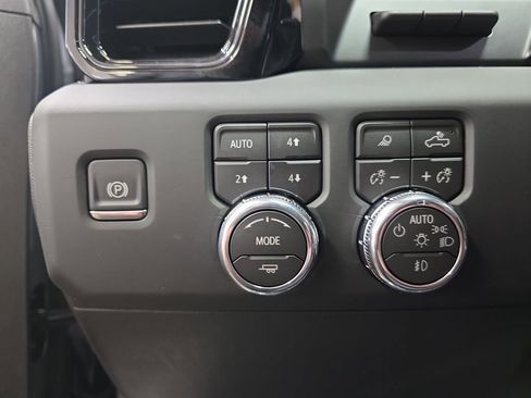 New 2026 GMC Sierra 1500 AT4 w/ AT4 Premium Package image 24